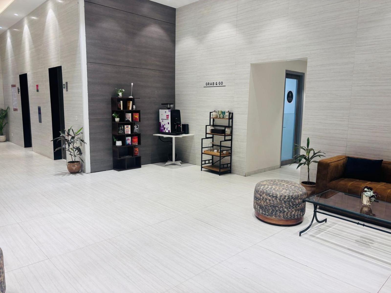 Juesta Residences - Aipl Joy Street, คูร์เคาน์ ภายนอก รูปภาพ
